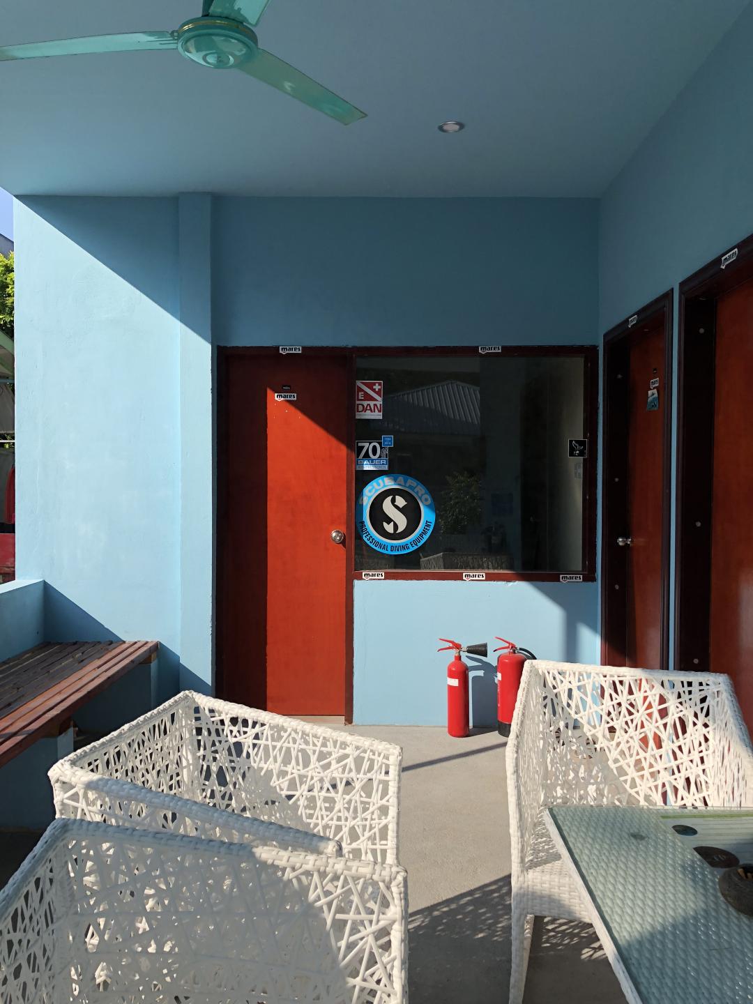 Dive+ Dive Center Selection