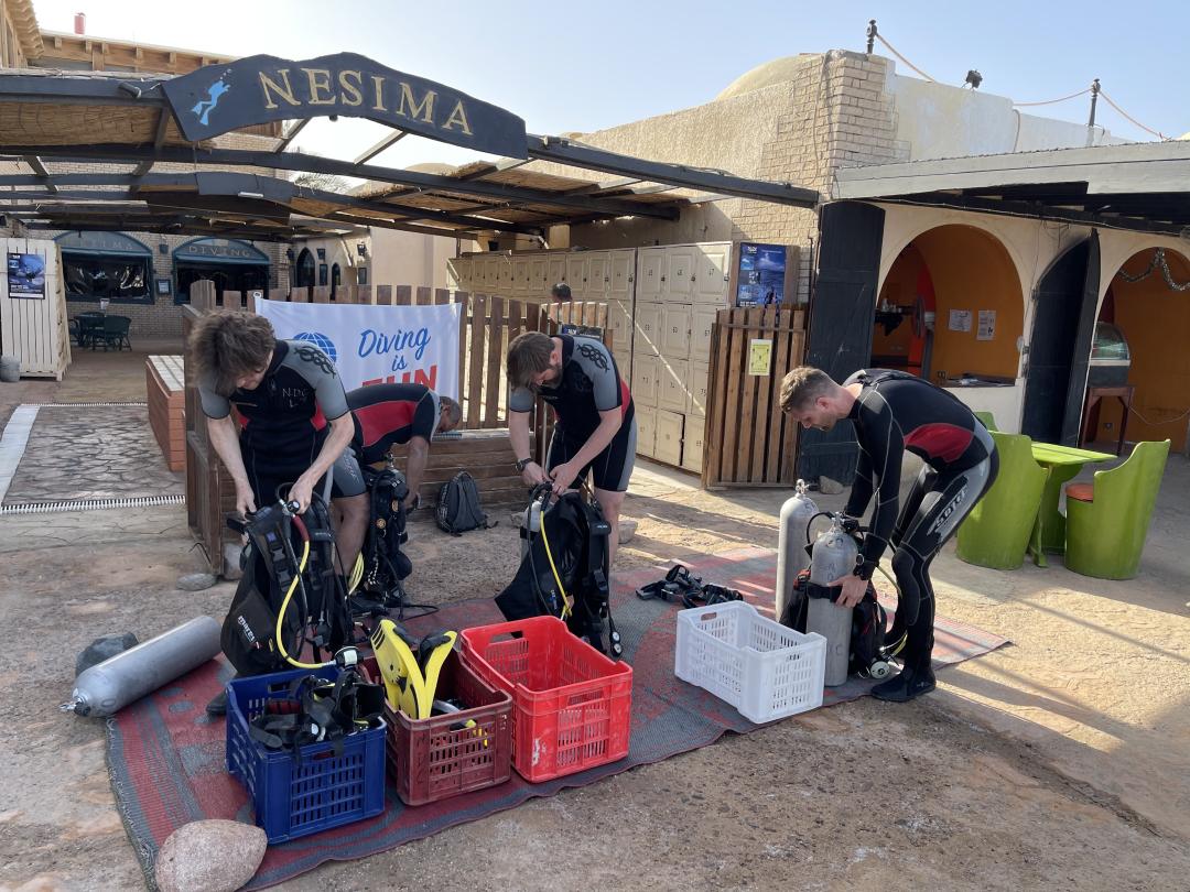 Dive+ Dive Center Selection