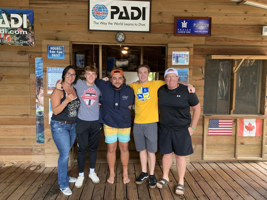 Dive+ Dive Center Selection